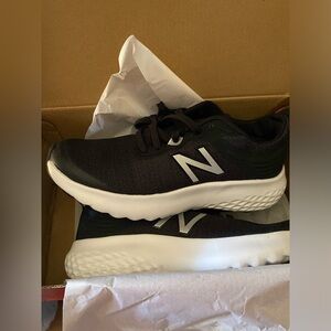 New Balance 548 style